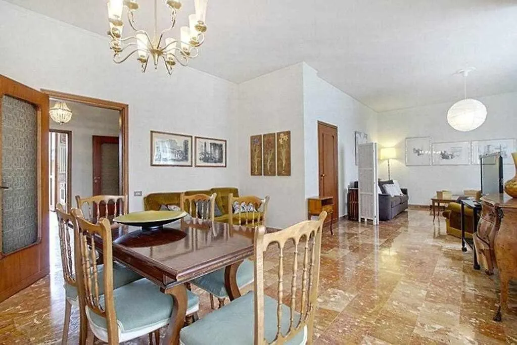Frati Bigi With Two Bedrooms And Parking Floransa