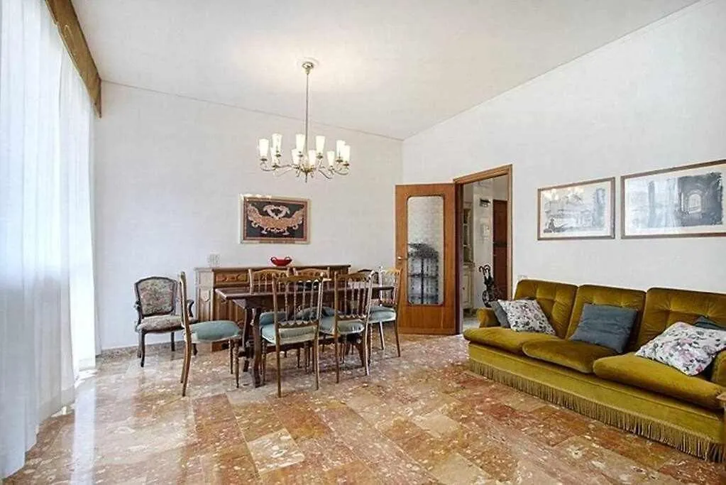 Frati Bigi With Two Bedrooms And Parking Floransa İtalya